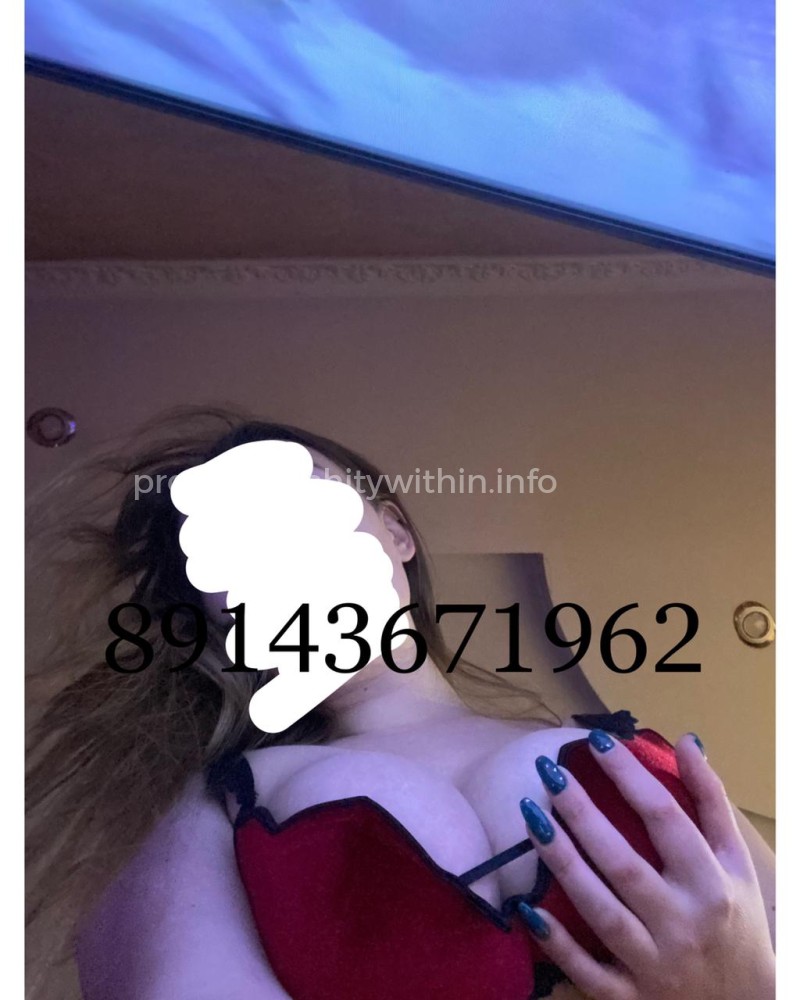 Анкета проститутки Карина - метро Хамовники, возраст - 22